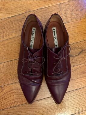 Acne Burgundy Pointed Leather Lace-Up Flats